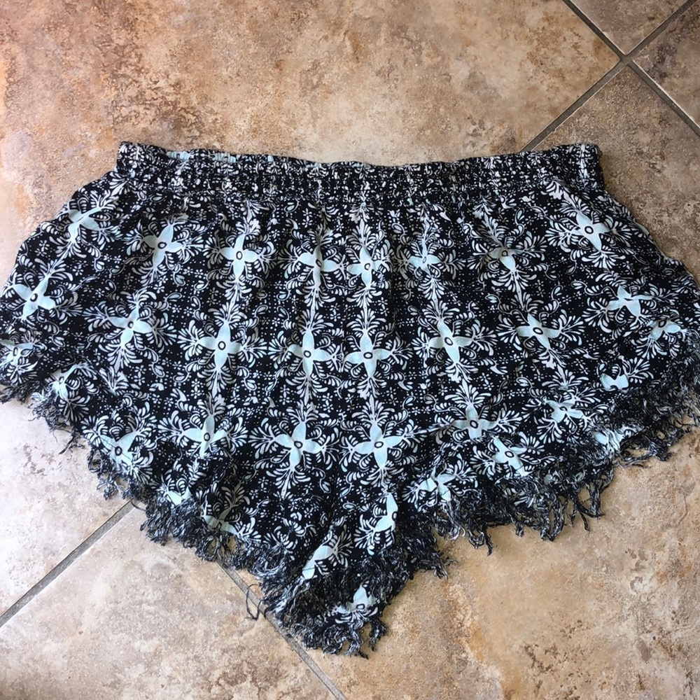 Volcom boho hippie shorts